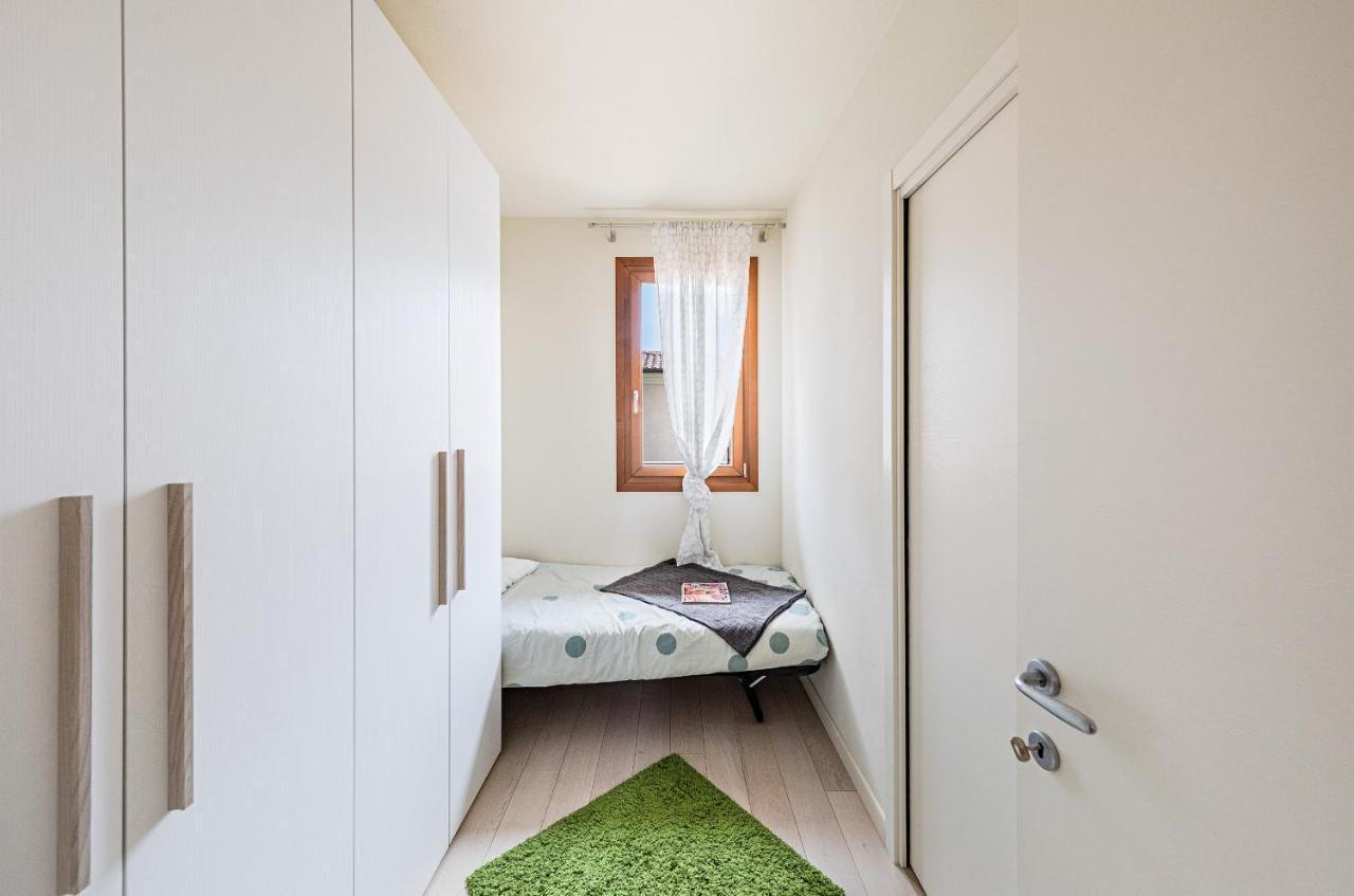 La Romantica Holiday Home By Wonderful Italy Manerba del Garda Dış mekan fotoğraf