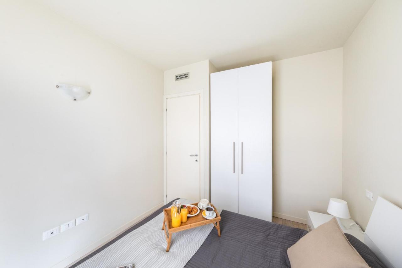 La Romantica Holiday Home By Wonderful Italy Manerba del Garda Dış mekan fotoğraf